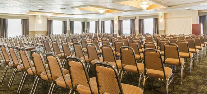 凯隆酒店和会议中心(Clarion Hotel & Conference Center Sherwood Park)图片