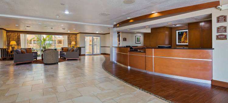 中庭贝斯特韦斯特优质酒店(Best Western Plus Atrium Inn)图片