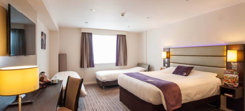 特伦特河畔斯托克哈雷普瑞米尔酒店(Premier Inn Stoke-On-Trent (Hanley))图片