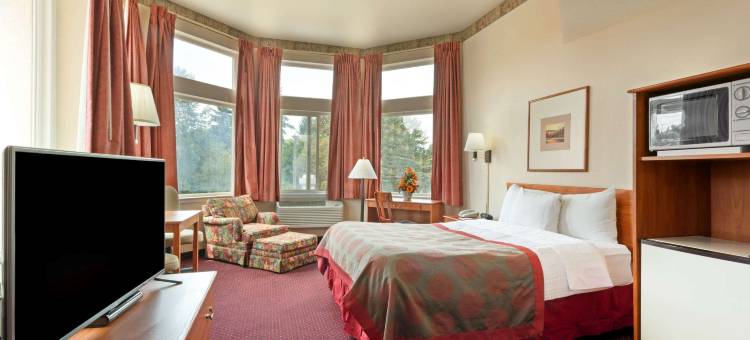 西塔科机场北华美达酒店(Ramada by Wyndham SeaTac Airport North)图片