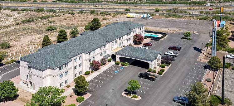 舒适酒店-坎普维德I-17(Comfort Inn Camp Verde I-17)图片