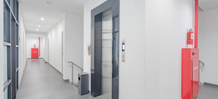 红多兹高级酒店@赫巴特酒店(RedDoorz Premium @ Hotel Hebat)图片