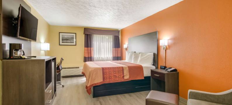 独立镇美洲最佳价值套房酒店(Americas Best Value Inn and Suites Independence)图片