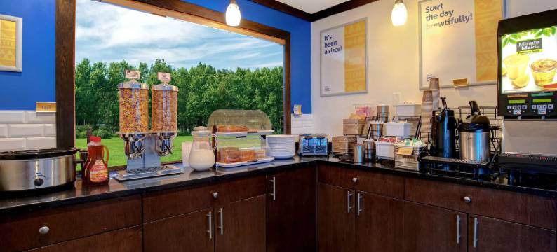 威农戴斯酒店(Days Inn by Wyndham Vernon)图片