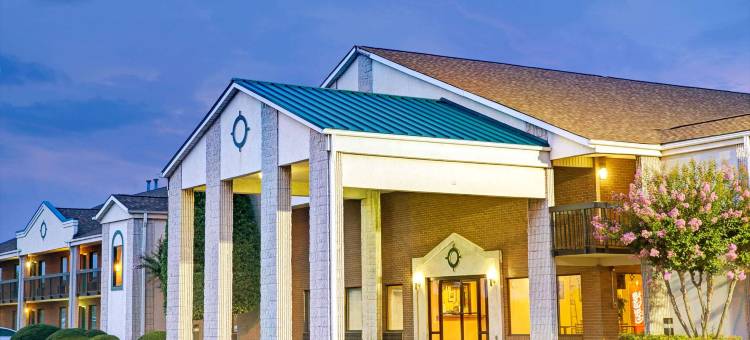 穆尔斯维尔诺曼湖戴斯酒店(Days Inn by Wyndham Mooresville Lake Norman)图片