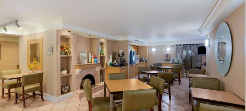 夏延拉昆塔温德姆酒店(La Quinta Inn by Wyndham Cheyenne)图片