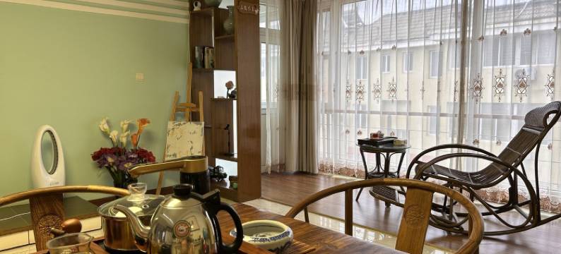 瞰海品茶公寓(胶南路分店)图片