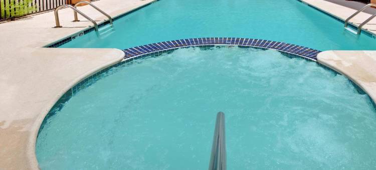 帕萨迪纳温德姆速8酒店(Super 8 by Wyndham Pasadena)图片