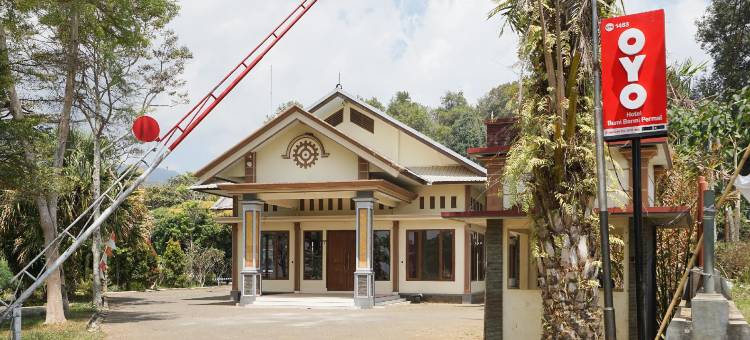 OYO1483布米贝尔米柏迈酒店(OYO 1483 Hotel Bumi Bermi Permai)图片