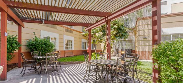 美国长住酒店 - 普莱森顿 - 查博特大道(Extended Stay America Suites - Pleasanton - Chabot Dr)图片