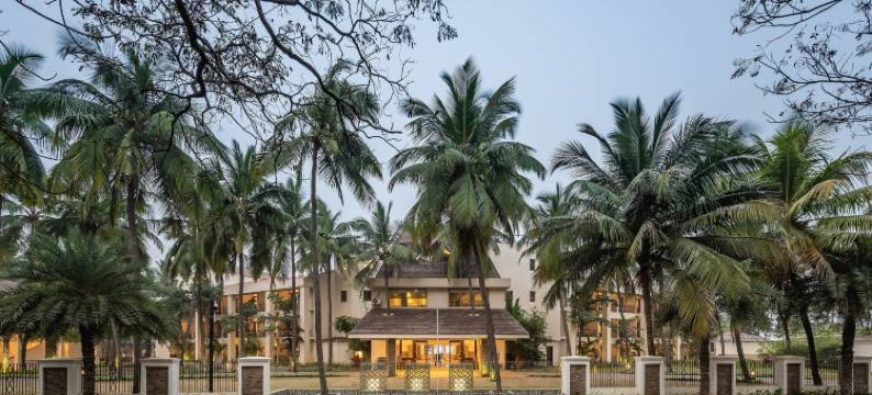 Silver Waves Resort & Spa - Daman图片