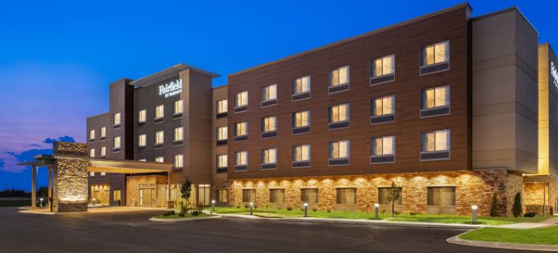 巴拉布费尔德套房酒店(Fairfield Inn & Suites Baraboo)图片