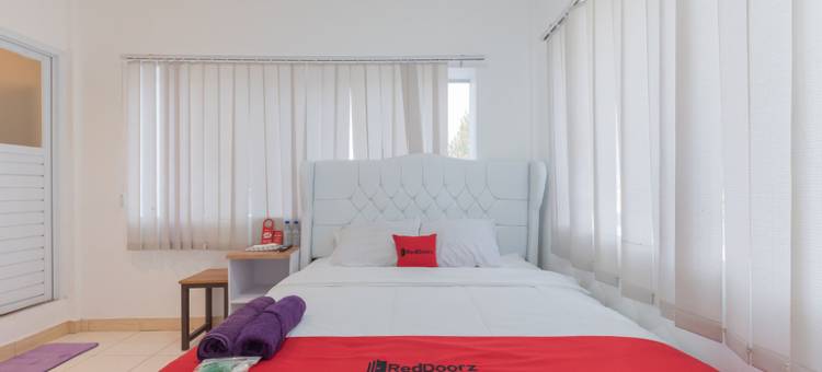 RedDoorz at Jalan Pangkal Perjuangan Karawang图片
