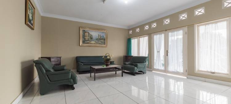 Urbanview Resort Anty Cisarua Tugu Puncak by RedDoorz图片