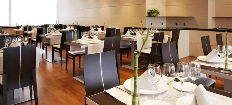 西班牙广场酒店 - 潘普洛纳(Occidental Pamplona)图片