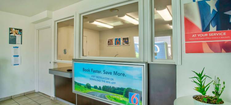 华盛顿里奇兰 - 肯纳威克 6 号汽车旅馆(Motel 6 Richland, WA - Kennewick)图片