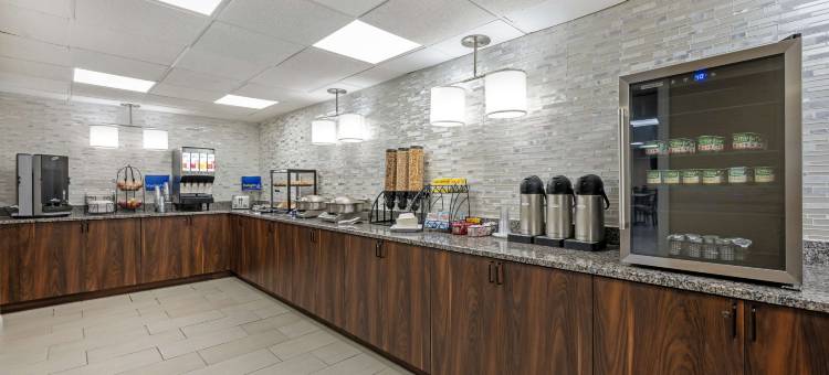 阿什伯里贝斯特韦斯特酒店(Best Western Ashbury Inn)图片