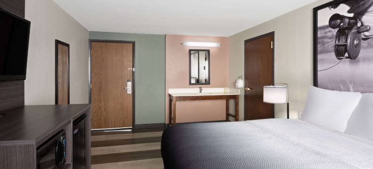 速8酒店-温德姆康拉德(Super 8 by Wyndham Conrad)图片