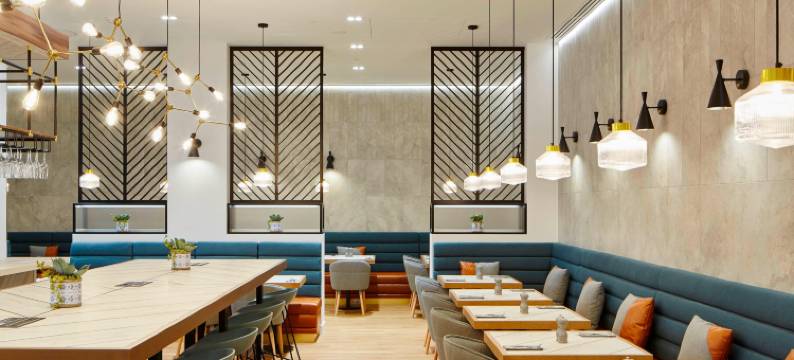 鲁顿机场万怡酒店(Courtyard Luton Airport)图片