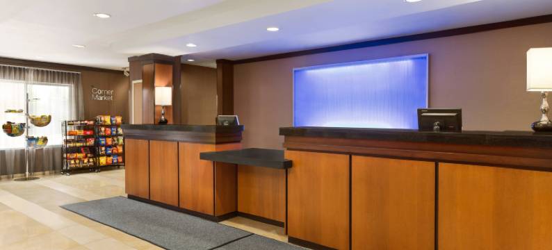 韦尔顿万枫酒店及套房(Fairfield Inn & Suites Weirton)图片