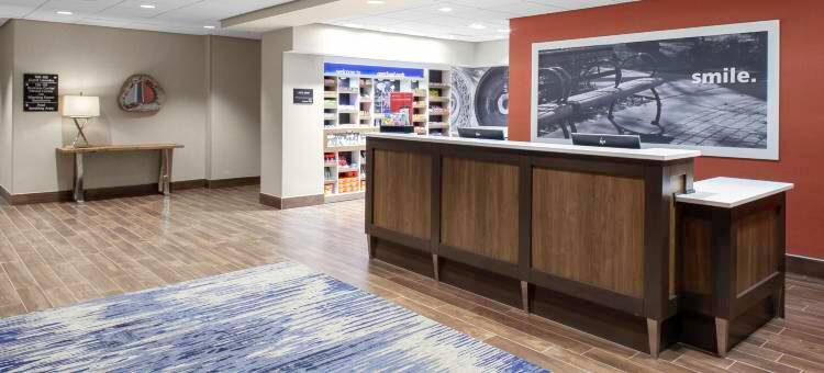 奥佛兰公园南欢朋套房酒店(Hampton Inn & Suites Overland Park South)图片