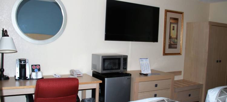 史蒂文斯波因特呗盟套房酒店(Baymont by Wyndham Stevens Point)图片