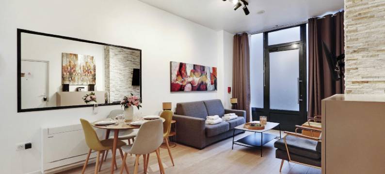 蒙马特亲密公寓-带空调和按摩浴缸-两居室可住6人(Intimate Flat w/ A/C & Jacuzzi - 2Br/6p Montmartre)图片