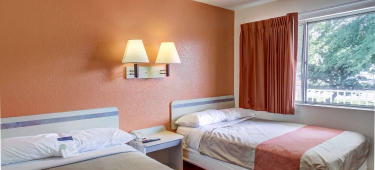 格兰茨帕斯6号汽车旅馆(Motel 6 Grants Pass, or)图片