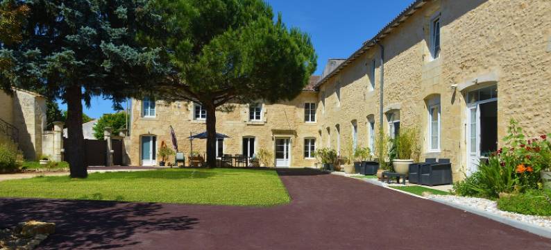 Jardin-d'Arcy园德阿尔西(Gites Jardin-Darcy - Piscine au SEL)图片