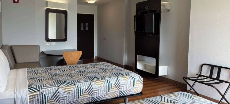 德克萨斯韦斯拉科 6 号汽车旅馆(Motel 6 Weslaco, TX)图片