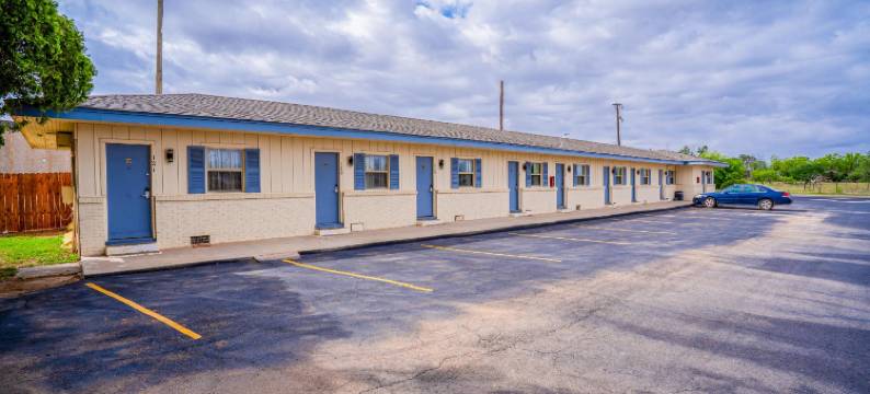 OYO Snyder TX 紫色鼠尾草(Purple Sage by OYO Snyder TX)图片