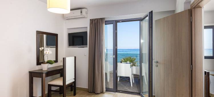 金湾精品酒店及平房(Golden Bay Boutique Hotel & Bungalows)图片