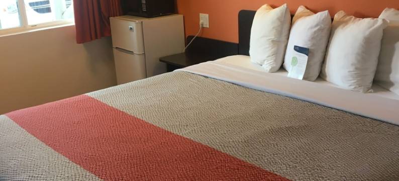 布雷默顿6号汽车旅馆(Motel 6 Bremerton, WA)图片