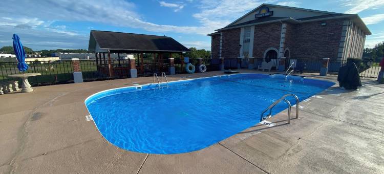 佩里维尔戴斯酒店(Days Inn by Wyndham Perryville)图片