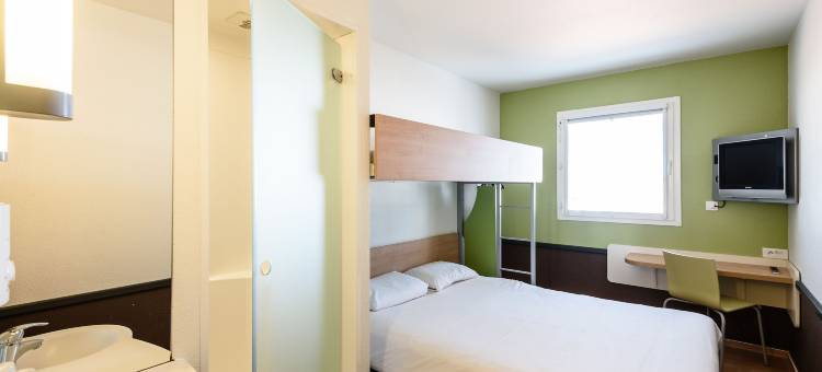 西布勒圣让吕兹宜必思快捷酒店(Ibis Budget Ciboure Saint-Jean-De-Luz)图片