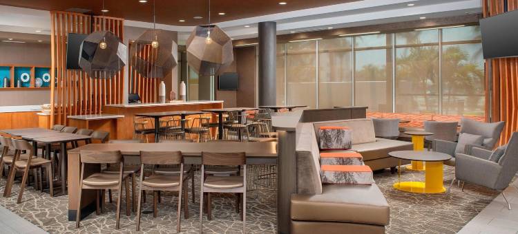 蓬塔戈尔达港滨SpringHill Suites酒店(SpringHill Suites Punta Gorda Harborside)图片
