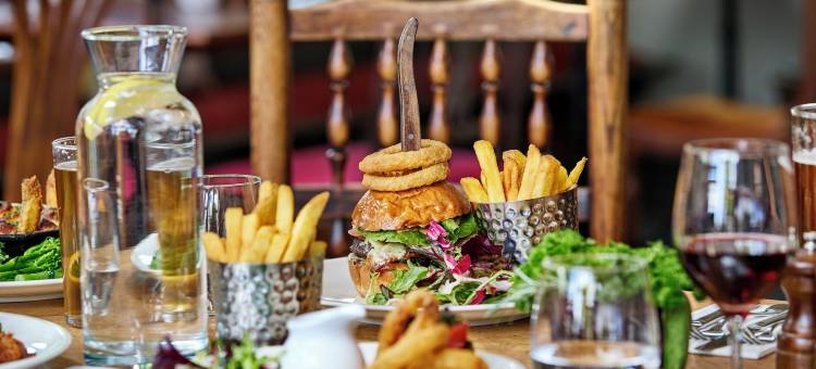 Climping的黑马(The Black Horse, Climping)图片