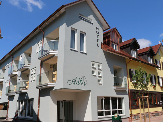 阿德勒酒店