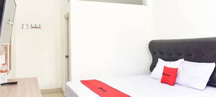 红多兹酒店-阿伦阿伦沃诺索博(RedDoorz Near Alun Alun Wonosobo)图片