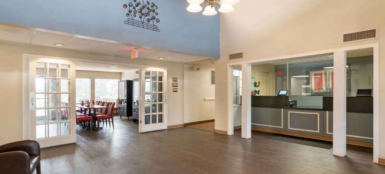 美国长住酒店套房-堪萨斯城-机场-蒂芙尼泉(Extended Stay America Suites - Kansas City - Airport - Tiffany Springs)图片