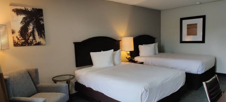 罗德威旅馆 伦伯顿中心(Rodeway Inn)图片