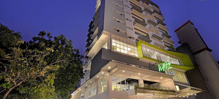 微姿普莱姆帕加加阳博格尔酒店(Whiz Prime Hotel Pajajaran Bogor)图片