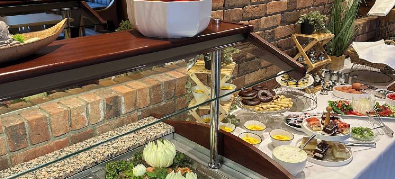 纳拉辛加酒店餐厅(Hotel Restaurant Narasinga)图片