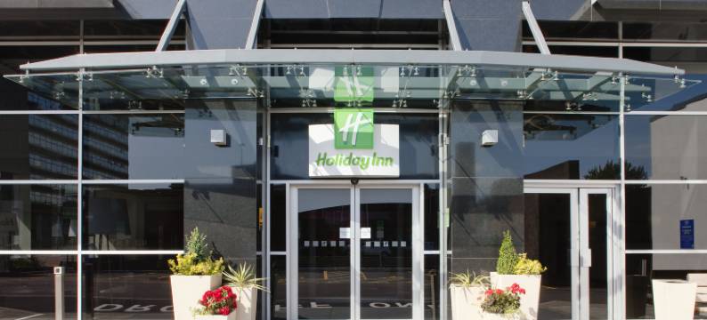 Holiday Inn 斯蒂文尼奇(Holiday Inn STEVENAGE by IHG)图片