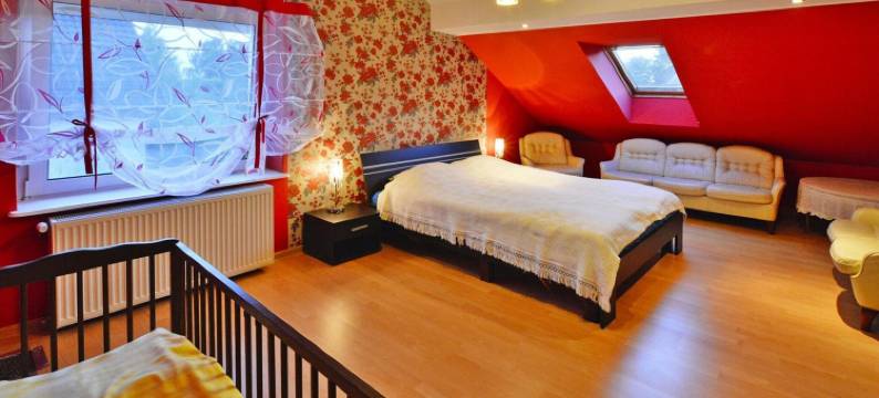 舒适的湖畔房子，带私人花园(Comfortable Lakeside House, Private Garden)图片