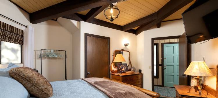 Cozy Chalet - Fireplace, BBQ, Steps to Snow Summit图片