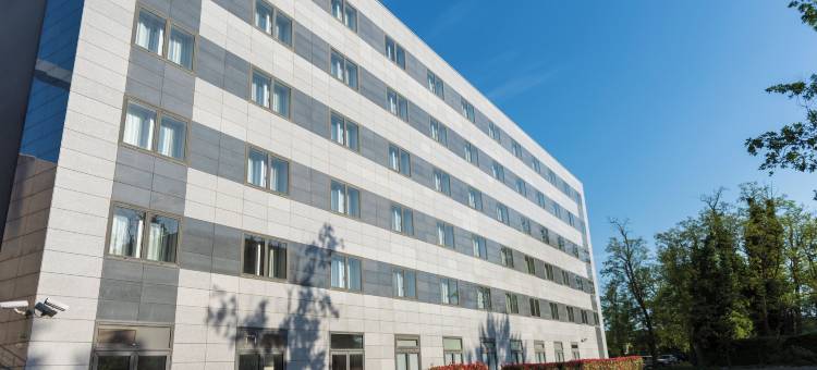 柏锐斯波尔多默里尼亚克机场(Cerise Bordeaux Mérignac Aéroport)图片