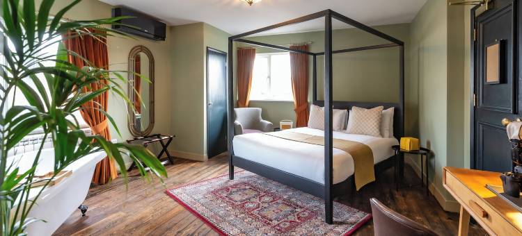 小熊贝尔酒店(The Bear)图片