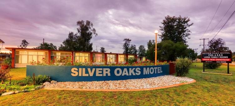 银橡木汽车旅馆(Silver Oaks Motel)图片
