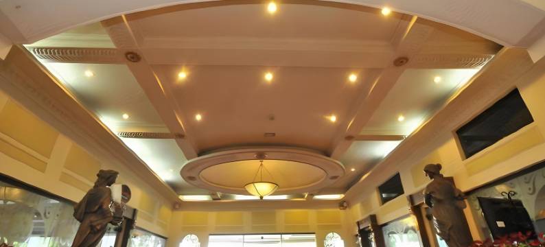 市中心玛格丽特女王酒店(Queen Margarette Hotel - Downtown)图片